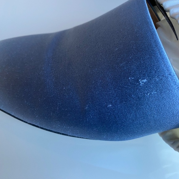 Gucci Denim blue satin mule with crystal heels and re-movable crystal bows sz 38 - Picture 3 of 9